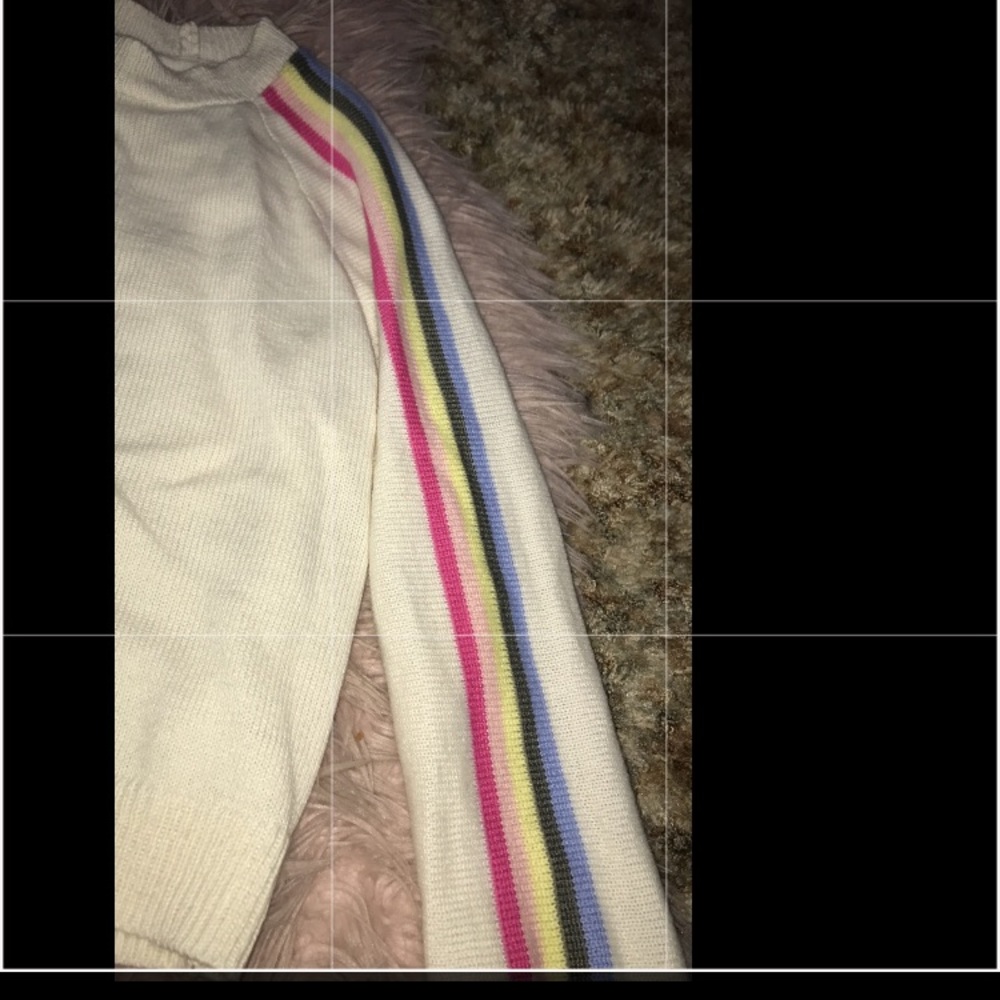 Clothes - Picture 4 of 8